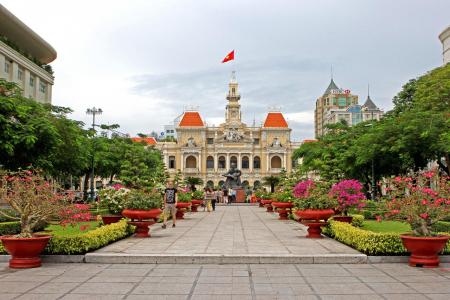 wanderlust, travel, backpack, vietnam, ho chi minh, saigon, city hall